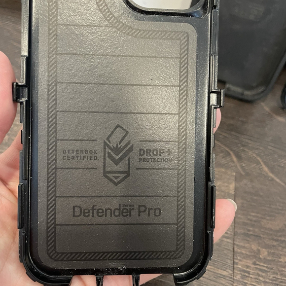 OTTERBOX Defender Pro Series Case for iPhone 12 - Black - Picture 5 of 5